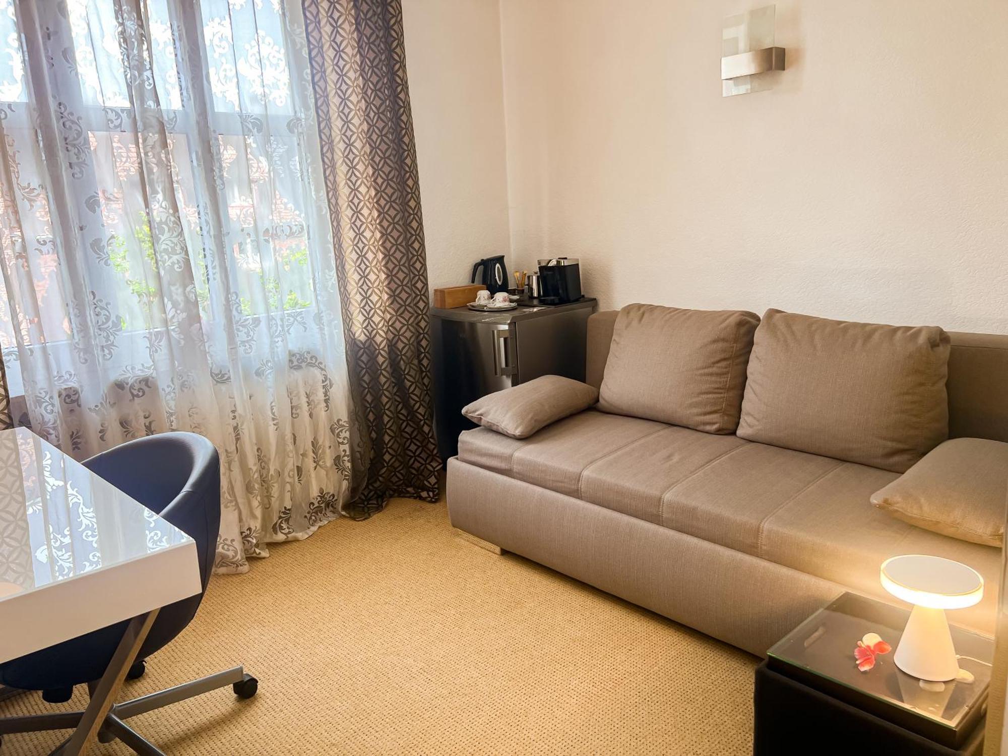 Hotel Service Apartments Am Prinzenplatz Камп-Линтфорт Экстерьер фото