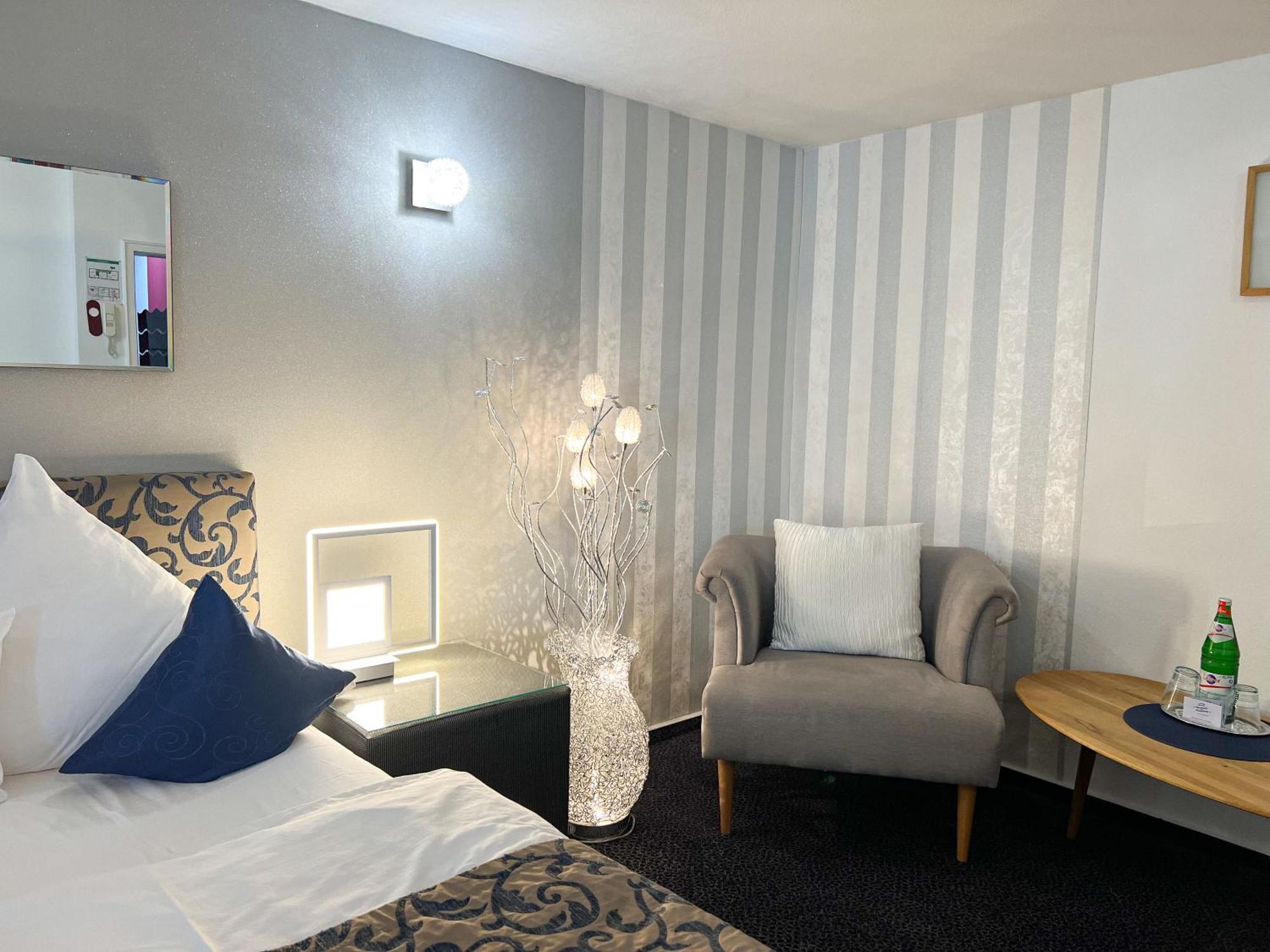 Hotel Service Apartments Am Prinzenplatz Камп-Линтфорт Экстерьер фото